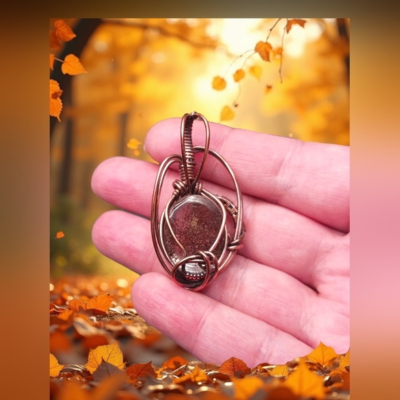 Artisan Copper Wire Wrap Pendant with Garden Qaurtz - Picture 4 of 5